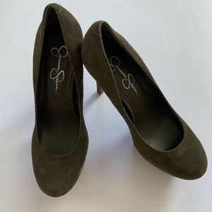 Jessica Simpsons Platform Pumps